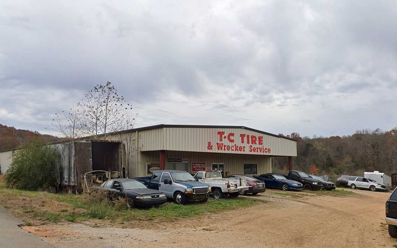 T C Auto Parts at 122 Country Hill Dr, Russellville, AL 35654