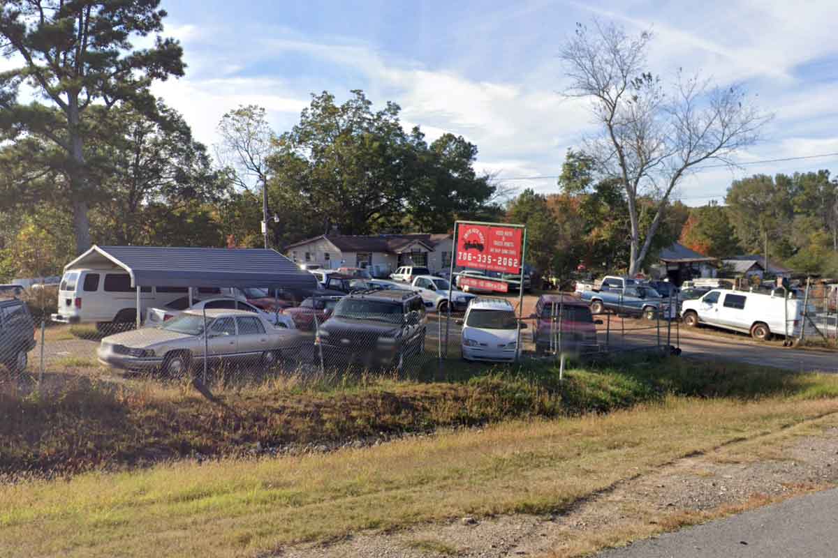 Smith Auto Parts Junkyard at 1826 US-441, Commerce, GA 30529